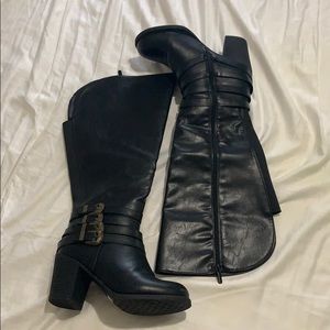 Black knee high wide calf (TORRID boots)